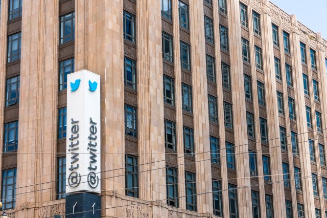 Twitter Sees Record Surge In User Numbers - SurgeZirc France