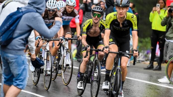Giro d Italia Loses Grip As Cyclists Test Positive For The Coronavirus - SurgeZirc France